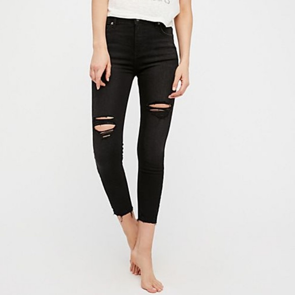 Free People Denim - Midrise skinny Shark Bite Skinny Jeans Free People